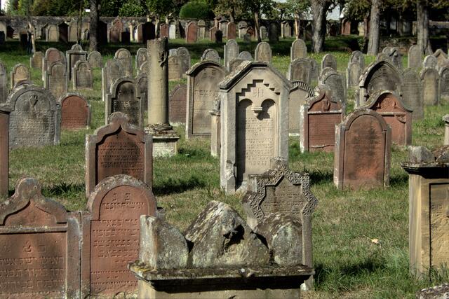 23 Jüdischer Friedhof in Wachenheim | Foto: Georg Dumont