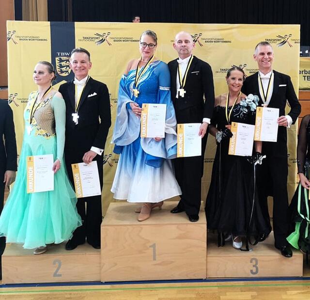  In der A-Klasse war dem Paar Thorsten Funk/Kerstin Schmitt das gleiche Kunststück geglückt, nachdem an diesem Wochenende beide Leistungsteams zum Abschluss der Trophyreihe gleich zwei Turniere in Graben-Neudorf bestritten | Foto: Lothar Röhricht 