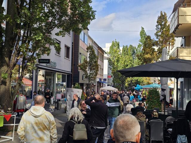 Ein Dubbeglas unterwegs in der Speyerer Straße | Foto: Gisela Böhmer