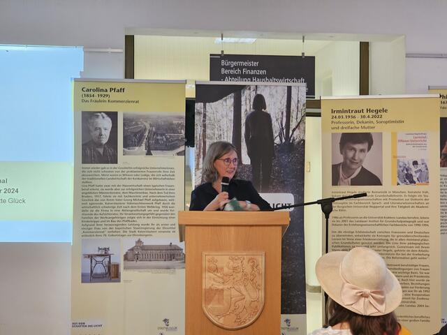 Ausstellung "Aus dem Schatten ins Licht" | Foto: Gisela Böhmer