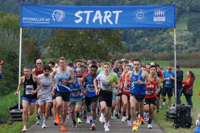 Start zum OBERLE Night 10K | Foto: Roadrunners Südbaden e.V.