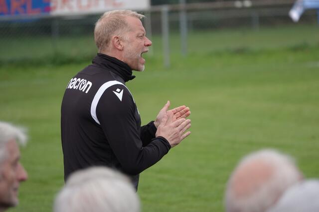 Blicker motiviert sein Team | Foto: Melanie Zürn 