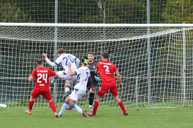 Siegtreffer zum 2:1 für den KSC in der 90. Minute | Foto: Melanie Zürn 