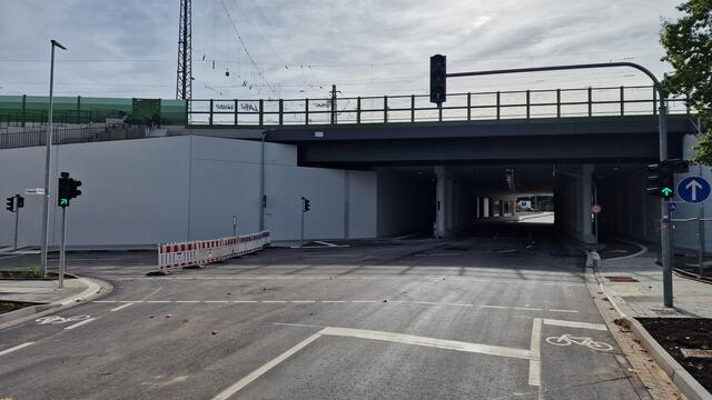 Freie Fahrt gibt's fürs Erste nur aus Richtung Karcherstraße kommend | Foto: Ralf Vester