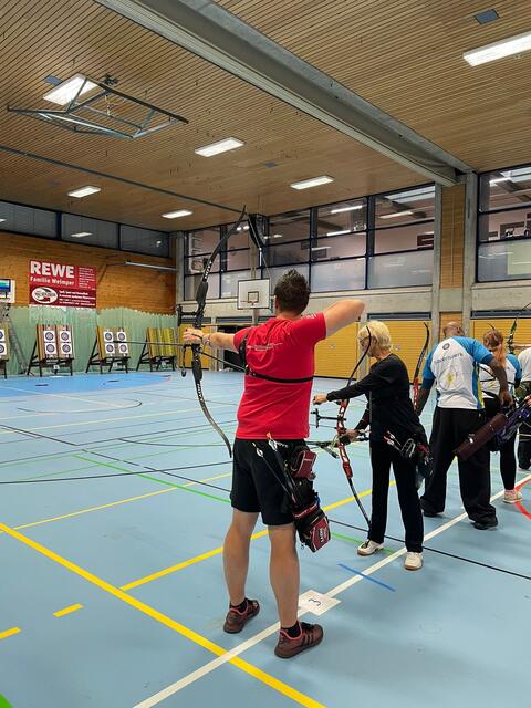 Michael Zahm übernahm die Frühschicht an der Linie. Die Einteilung der 24h unter den Sportlern muss gut geplant sein, um Ruhephasen optimal nutzen zu können | Foto: M.Zahm
