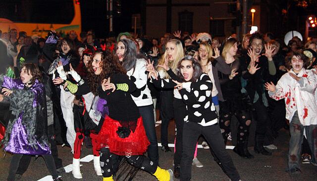 Impressionen von einer Halloween-Parade 2010 | Foto: Jens Vollmer