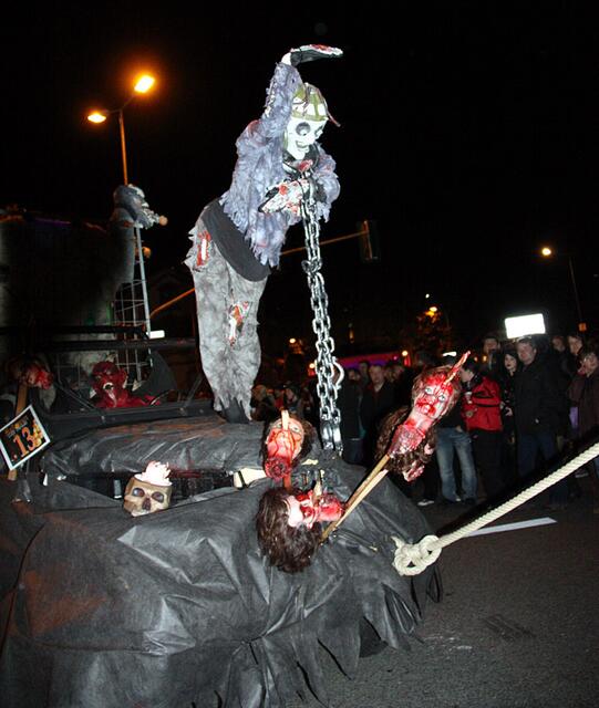 Impressionen von einer Halloween-Parade 2010 | Foto: Jens Vollmer