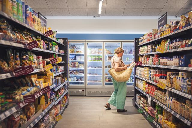 Rund 3500 Produkte umfasst das Sortiment. | Foto: Tante Enso