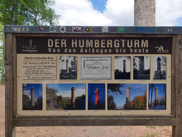 Infotafeln erzählen von der bewegten Geschichte des Turms | Foto: Ralf Vester