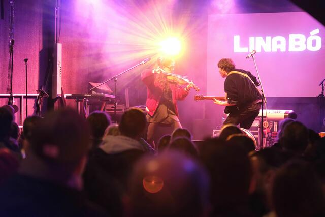 Livemusik aller Genres begeisterte die Besucher des Nachtwandels 2024  | Foto: Jessica Bader