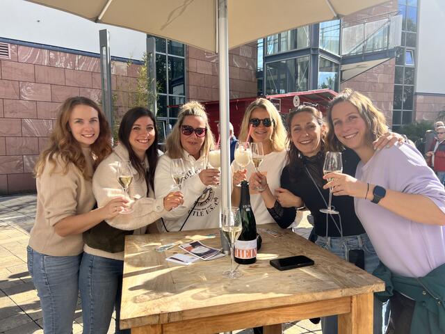 w.i.n.e.FESTival auf dem Hetzelplatz 2024 | Foto: ©Stadtmarketing Neustadt an der Weinstraße