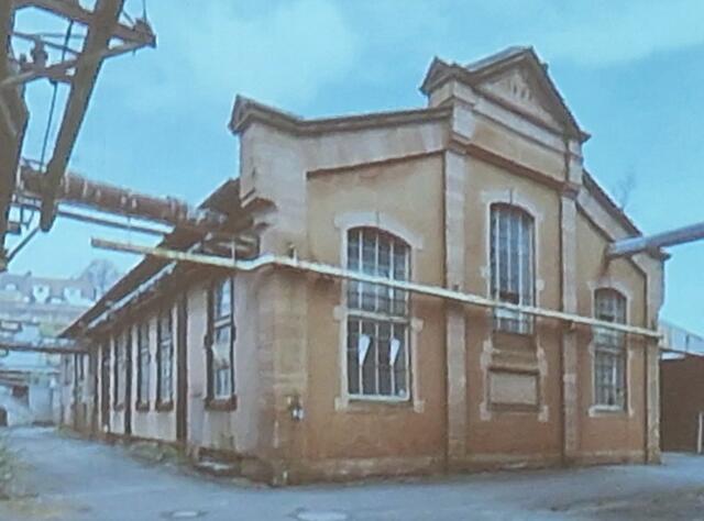 So sah das alte Kesselhaus aus, als es die beiden Architekten Gunther Bayer und Peter Strobel kauften | Foto: Bayer &amp; Strobel