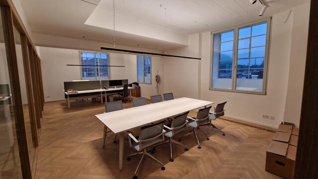 An Arbeitsplätzen und Besprechungsräumen fehlt es im Kesselhaus wahrlich nicht | Foto: Ralf Vester