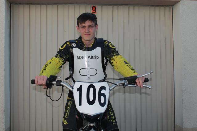 Julien Walter aus Mutterstadt startet als Youngster für den MSC Altrip | Foto: Michael Sonnick