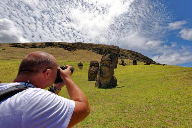 Fotografieren von Moai auf Rapa Nui | Foto: Gernot Haida