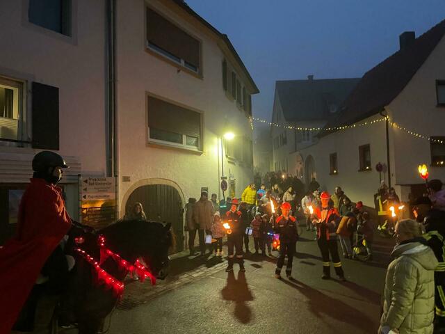 Sankt Martin hoch zu Pferd | Foto: Thorsten Rothgerber