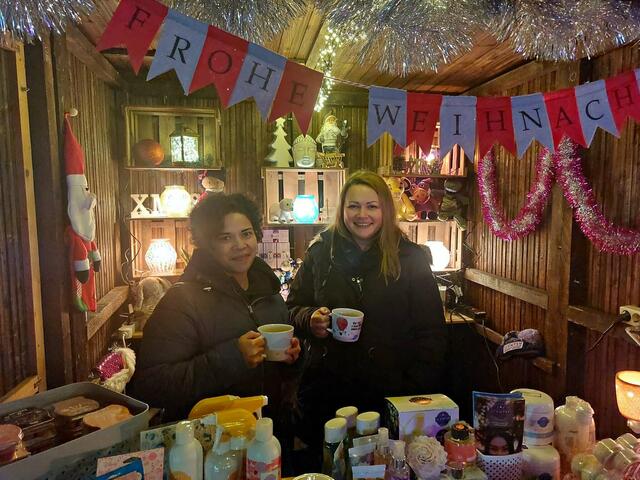 Weihnachtsmarkt Böhl- Iggelheim: Budenzauber im weihnachtlichen Winterdorf  | Foto: Brigitte Melder