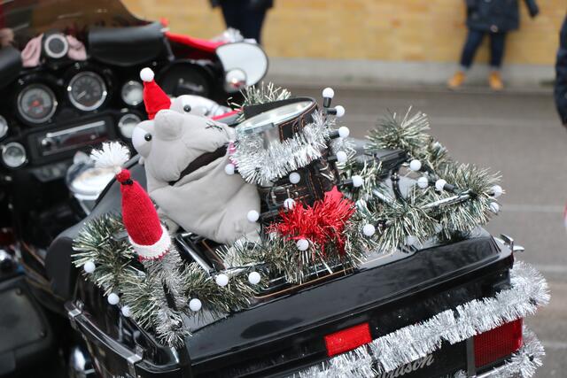 Die Harley Davidson Riding Santas bringen Weihnachtsstimmung in die Südpfalz | Foto: Heike Schwitalla