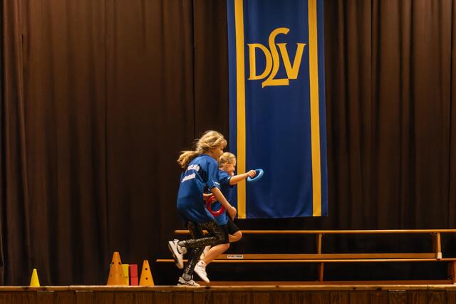 Staffellauf der Kleinen | Foto: Johann-Peter Melder