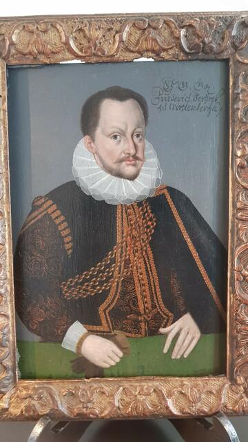 "V(on) G(ottes) G(naden) Friedrich Hertzrogkh zu Wirttemberg"
Porträt von Friedrich I von Württemberg aus dem späten 16. Jahrhundert | Foto: © www.jowapress.de