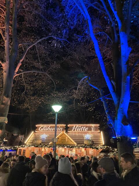 Weihnachtsmarkt rund um den Wasserturm in Mannheim 2024 | Foto: Anouar Touir
