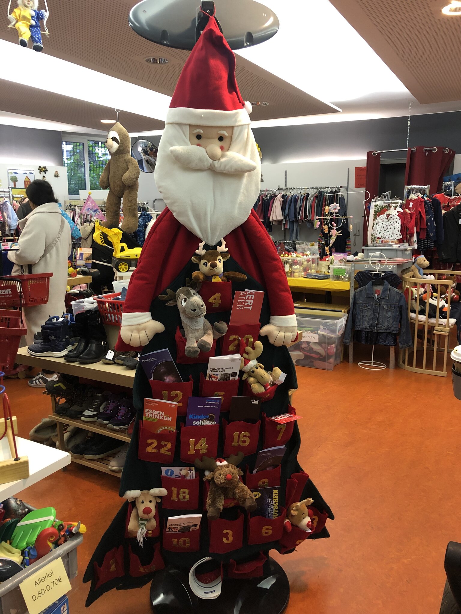 adventskalender-aktion-f-r-bed-rftige-familien-mannheim