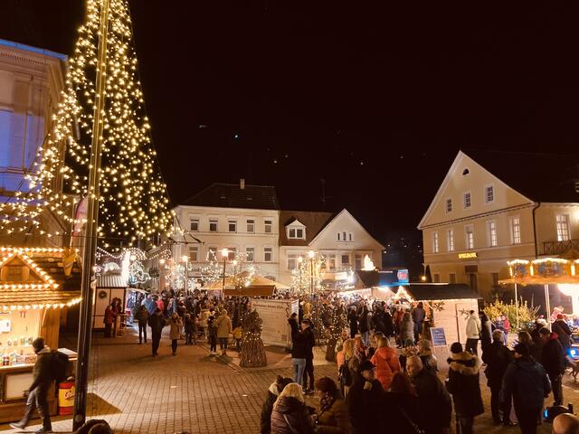Der Weihnachtsmarkt in Bad Dürkheim findet vom 29. November bis 22. Dezember 2024 statt.  | Foto: Anouar Touir