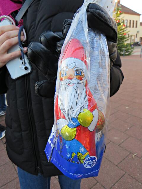 Jedes Kind bekam einen Nikolaus | Foto: Brigitte Melder
