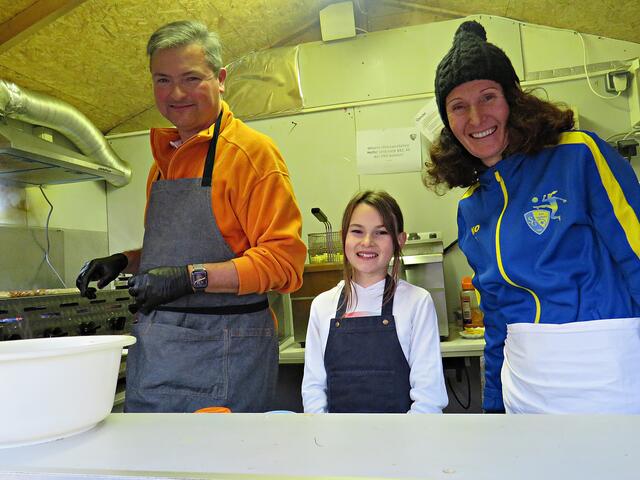 Mama und Tochter Pfleger und Papa Radke hatten alles im Griff | Foto: Brigitte Melder