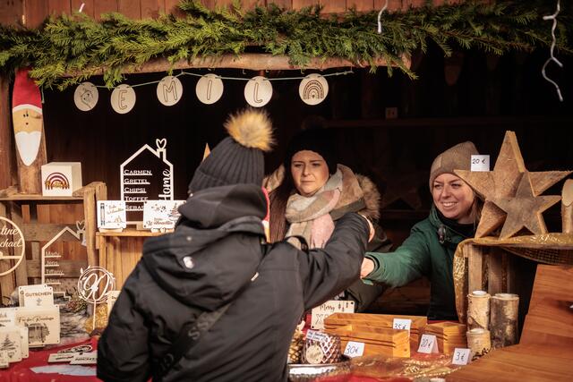 Anneresl Weihnachtsmarkt in Rheinzabern 2024 | Foto: Paul Needham