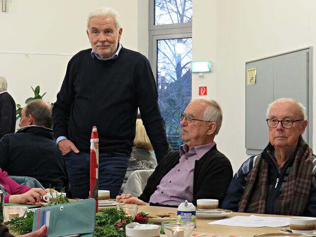 Karl-Heinz Hasenstab im Gespräch | Foto: Brigitte Melder