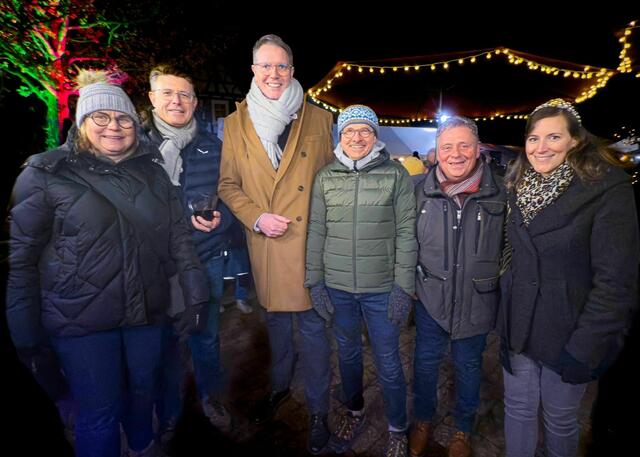 Der neuste Tour Teinehmer Ministerpräsident Alexander Schweitzer links neben "Pfalz Kümmerer" Georg Starck | Foto: Rolf H. Epple