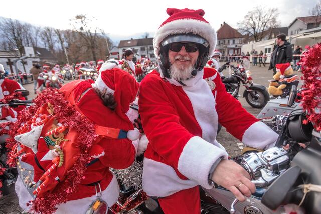 Die Harley Davidson Riding Santas aus der Südpfalz sind auch 2024 wieder unterwegs | Foto: Paul Needham