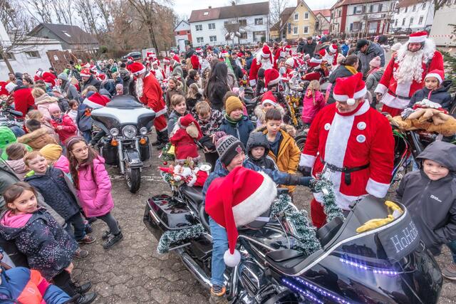 Die Harley Davidson Riding Santas aus der Südpfalz sind auch 2024 wieder unterwegs | Foto: Paul Needham