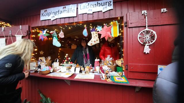 Ladenburger Weihnachtsmarkt  | Foto: Kristin Hätterich