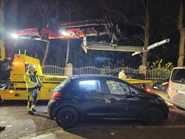 An manch einer Stelle half nur noch Abschleppen | Foto: Feuerwehr Frankenthal
