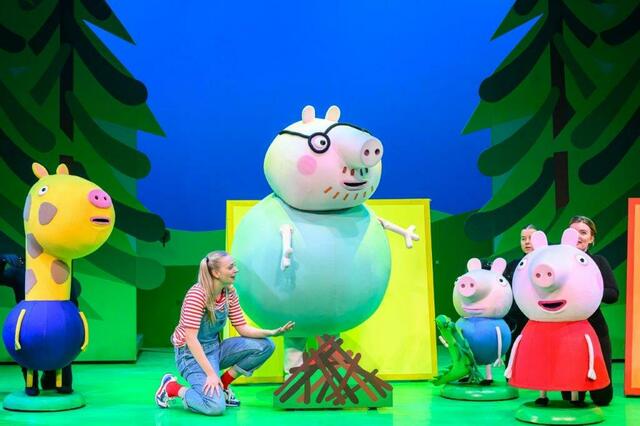 Das Kindertheater "PEPPA WUTZ LIVE: Peppa auf Abenteuer!" kommt in die Stadthalle Hockenheim. | Foto: ©Wim Lanser