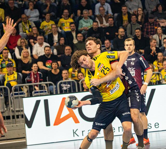 OlleForsell Schefvert gegen Niclas Kirkllökke  | Foto: Wolfgang Neuberth