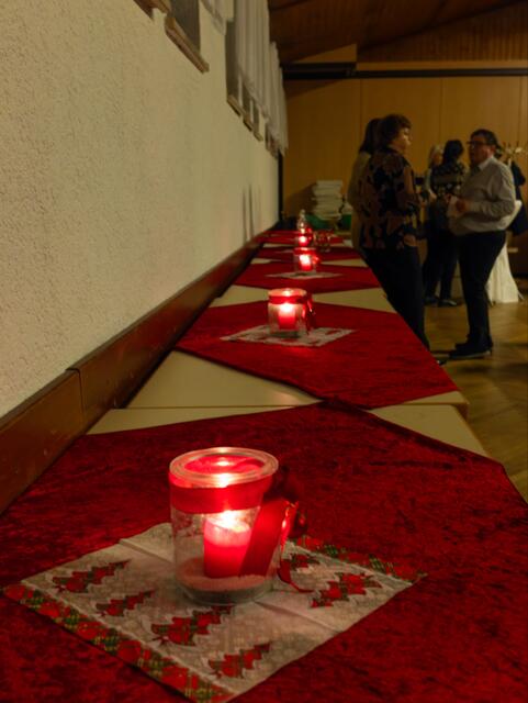 Schön weihnachtlich dekoriert | Foto: Johann-Peter Melder