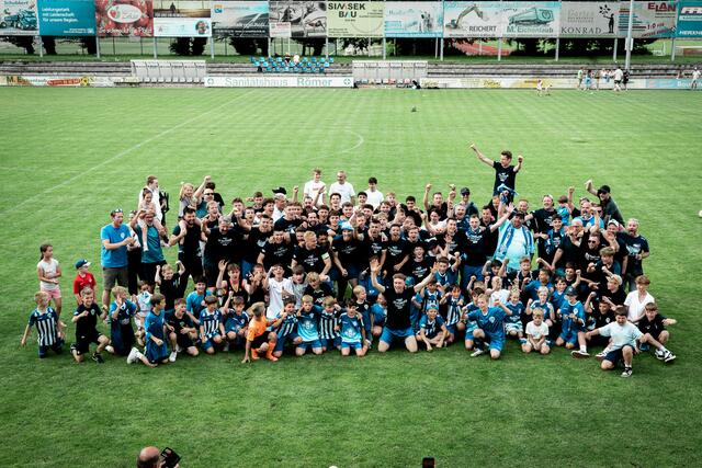 Juni 2024 in Herxheim: Der Herxheimer Aufstieg sorgte für Jubelstimmung – sportliche Geschichte wurde geschrieben | Foto: Lucas Eiswirth