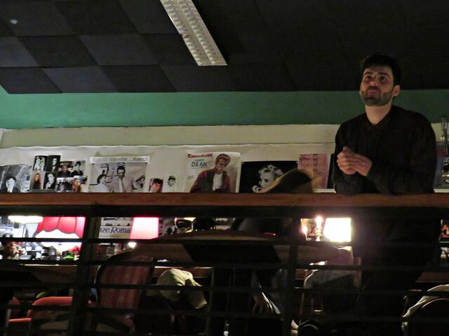 Andreas Heinrich hatte vom Balkon aus alles im Blick | Foto: Brigitte Melder