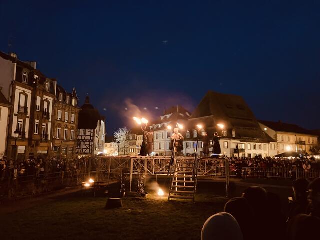 Sonntag, 22. Dezember 2024: Weihnachtsumzug mit Hans Trapp und Christkindl | Foto: Anouar Touir