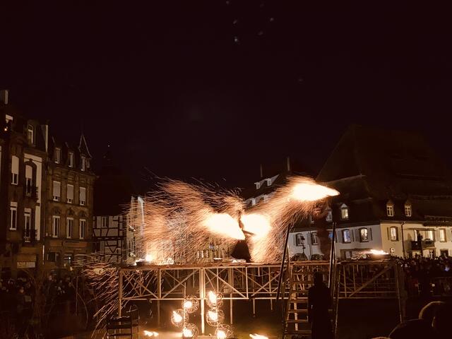 Sonntag, 22. Dezember 2024: Weihnachtsumzug mit Hans Trapp und Christkindl | Foto: Anouar Touir