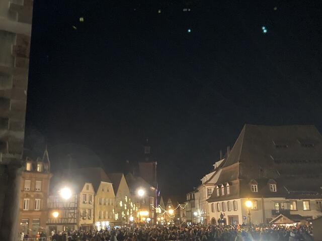 Sonntag, 22. Dezember 2024: Weihnachtsumzug mit Hans Trapp und Christkindl | Foto: Anouar Touir