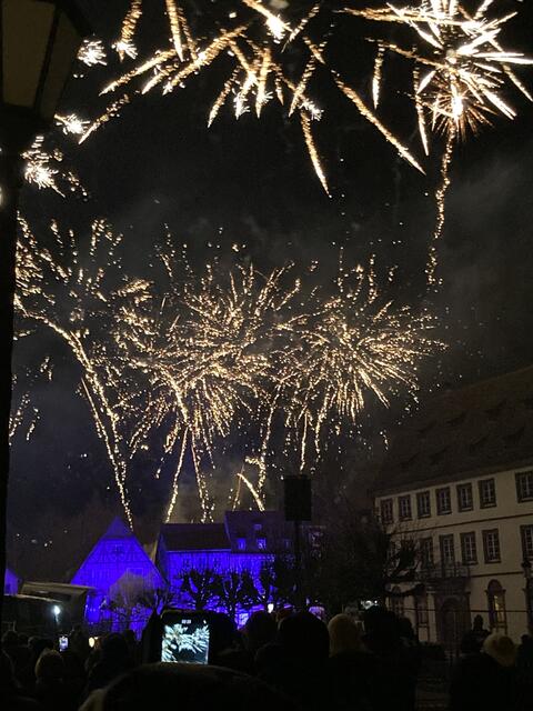 Sonntag, 22. Dezember 2024: Weihnachtsumzug mit Hans Trapp und Christkindl | Foto: Anouar Touir