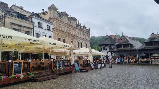  Die sehenswerten Fassaden der Handelshäuser in Kazimierz Dolny | Foto: © www.jowapress.de