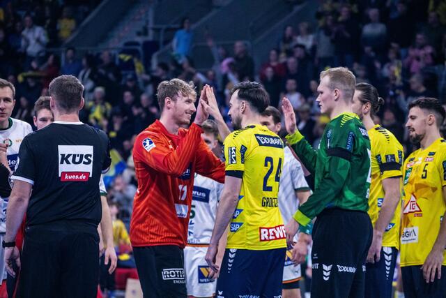 Es geht los -man kennt sich  | Foto: Wolfgang Neuberth