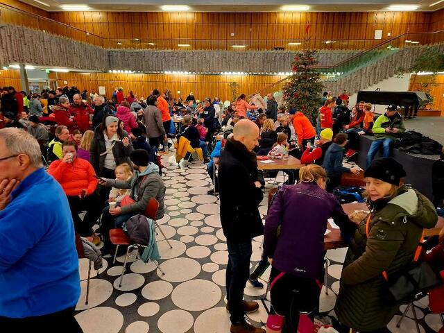 In der Aula | Foto: Brigitte Melder