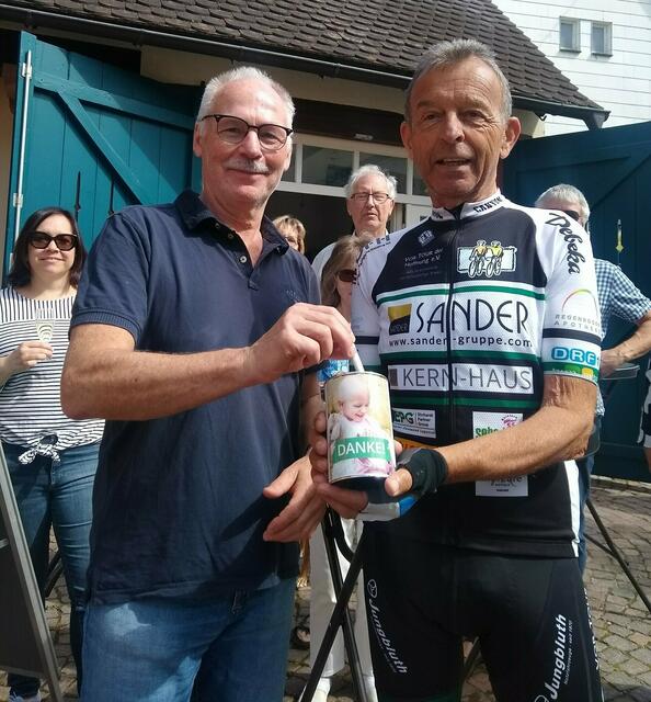 Jede Gelegenheit wird benutzt um Spenden einzusammeln. | Foto: Rudi Birkmeyer