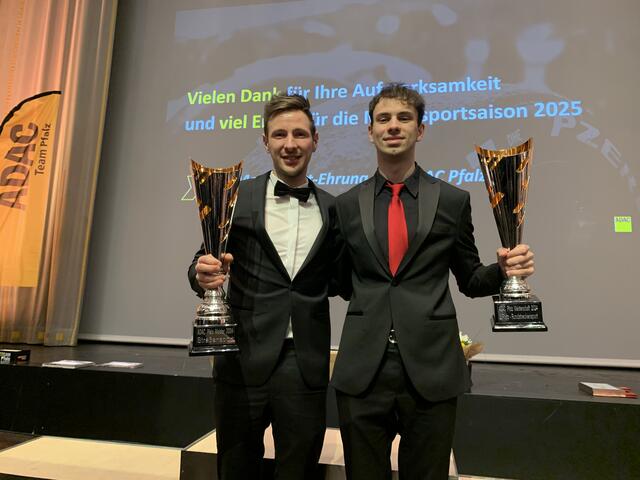 Marvin Fritz (links) und Valentino Catalano vom MC Haßloch / ADAC Pfalz | Foto: Michael Sonnick